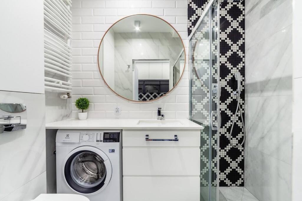 Stylowy Apartament Centrum Warszawy Z Tarasem Varsavia Esterno foto